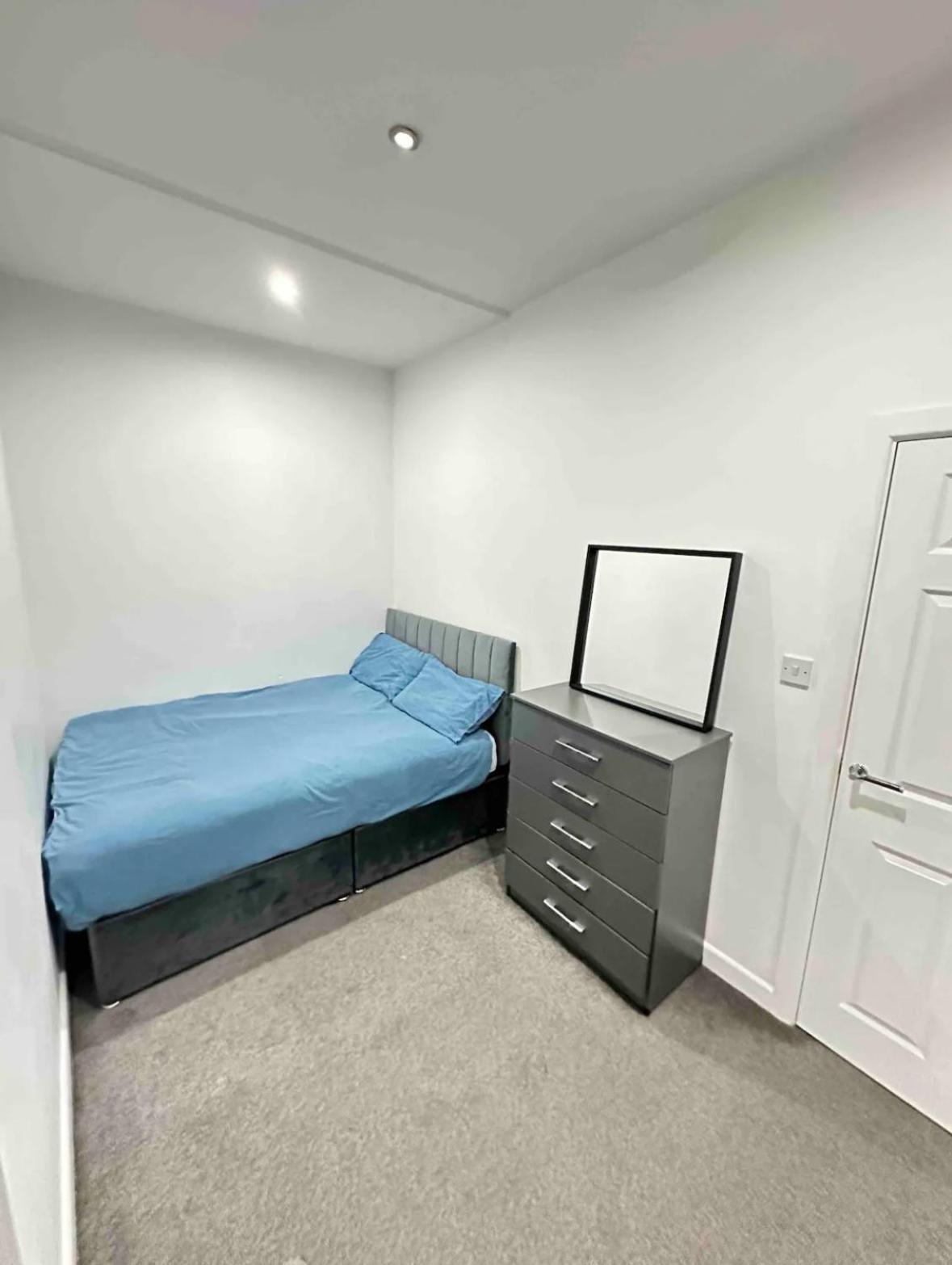 Apartment In Bham City Centre, Free Parking Sleeps 3 Birmingham Exteriör bild