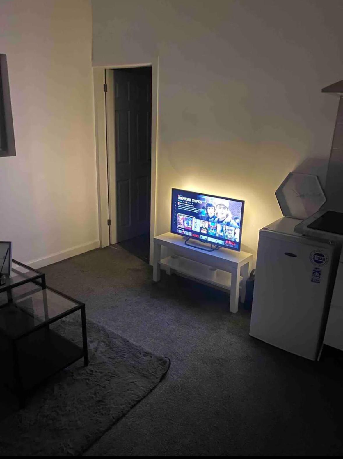 Apartment In Bham City Centre, Free Parking Sleeps 3 Birmingham Exteriör bild